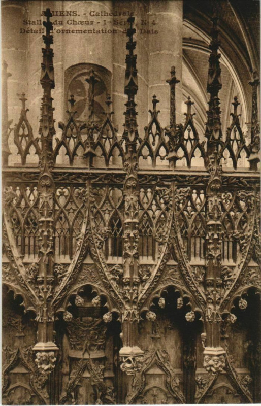 Carte postale ancienne La Cathédrale Amiens Stalles du Choeur Ornamentation à Amiens