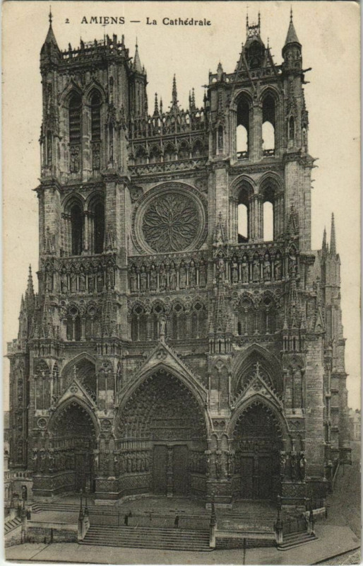 Carte postale ancienne La Cathédrale Amiens à Amiens