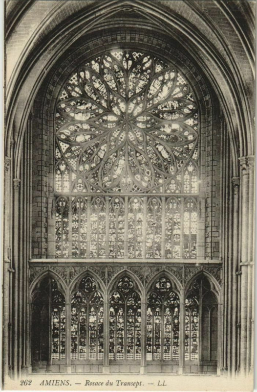 Carte postale ancienne Amiens Rosace du Transept à Amiens