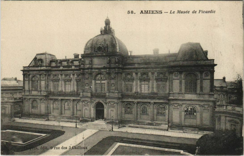 Carte postale ancienne Amiens Le Musée de Picardie à Amiens