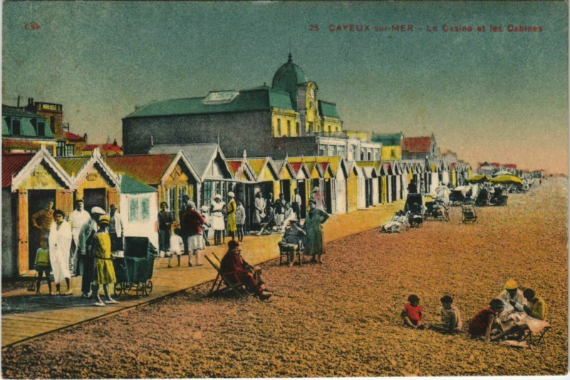 Carte postale ancienne Cayeux-sur-Mer Le Casino et les Cabinets à Cayeux-sur-Mer