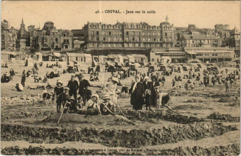 Carte postale ancienne Onival Jeux sur le sable