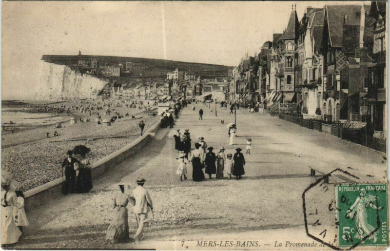 Carte postale ancienne Mers-les-Bains La Promenade à Mers-les-Bains