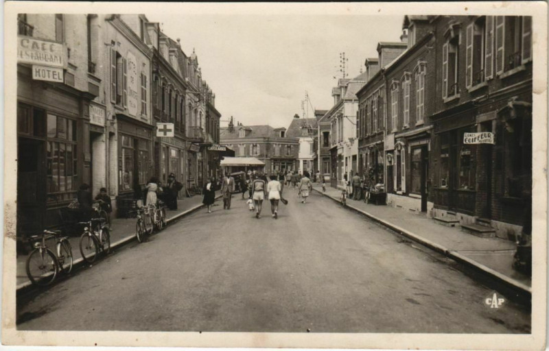 Carte postale ancienne Cayeux-sur-Mer - Rue Paul Doumer à Cayeux-sur-Mer