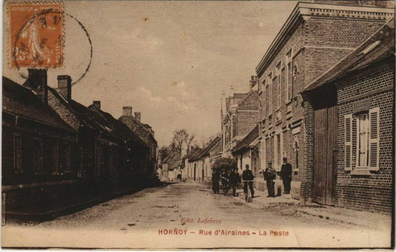 Carte postale ancienne Hornoy - Rue d'Airaines - La Poste à Rue