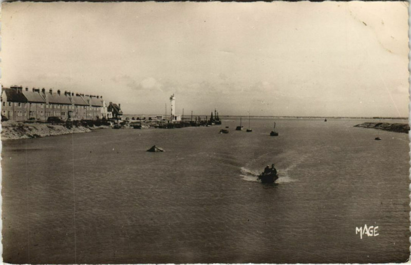 Carte postale ancienne Le Hourdel Le Port - Joie de la Navigation