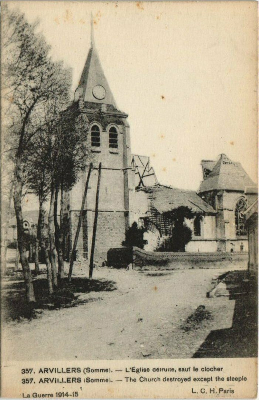 Carte postale ancienne Arvillers - L'Eglise detruite sauf le clocher à Arvillers