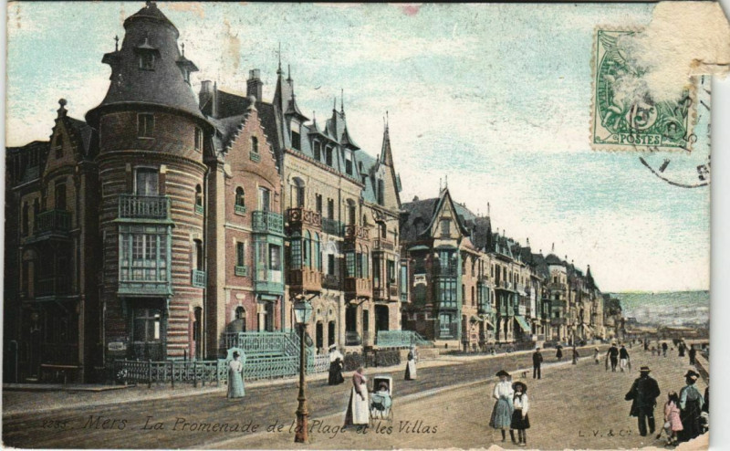 Carte postale ancienne Mers. La Promenade de la Plage et les Villas