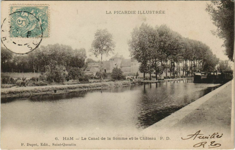 Carte postale ancienne Ham - Le Canal de la Somme et le Chateau à Ham