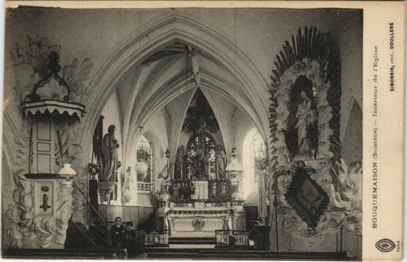 Carte postale ancienne Bouquemaison - Int. de l'Eglise à Bouquemaison