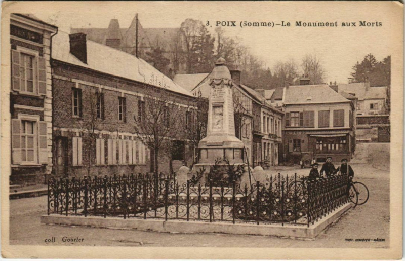 Carte postale ancienne Poix - monument aux Morts