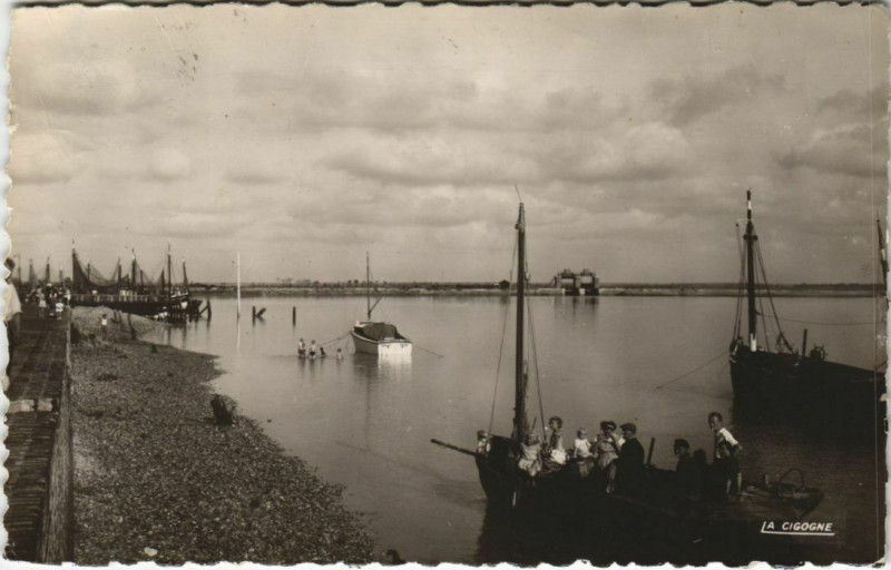 Carte postale ancienne Divers aspects du Crotoy à Y