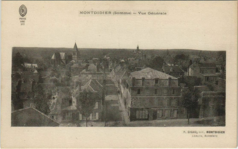 Carte postale ancienne Montdidier - Vue générale à Montdidier