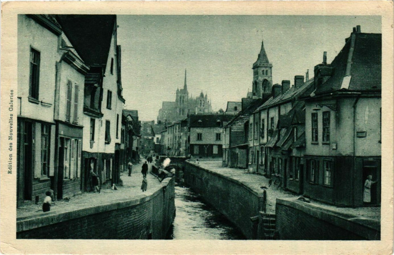Carte postale ancienne Picardie Somme Amiens Rue des Tanneur à Amiens