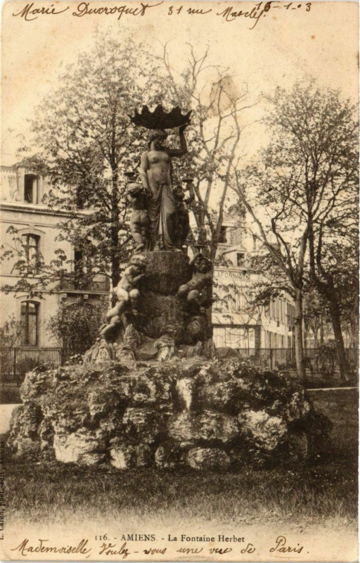 Carte postale ancienne Picardie Somme Amiens La Fontaine Herbet à Amiens