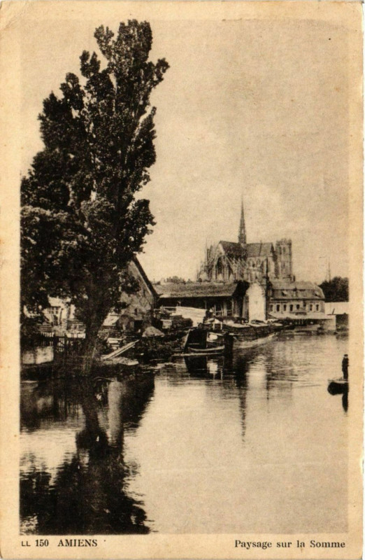 Carte postale ancienne Picardie Somme Amiens Paysage sur la Somme à Amiens