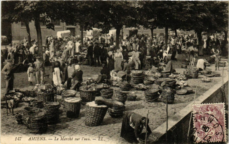 Carte postale ancienne Amiens - Le Marché sur l'eau à Amiens
