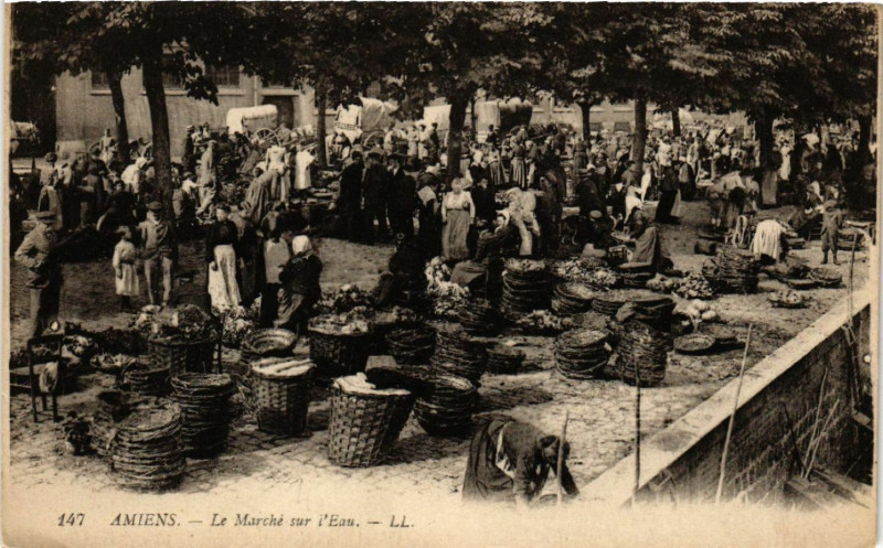Carte postale ancienne Amiens - Le Marché sur l'Eau à Amiens