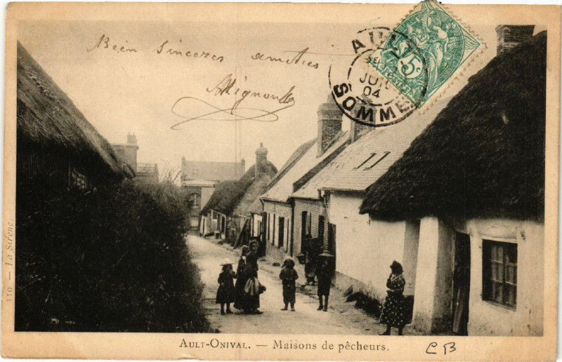 Carte postale ancienne Ault-Onival - Maison de pecheurs à Ault