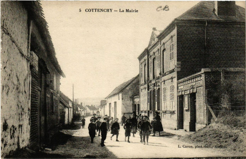 Carte postale ancienne Cottenchy - La Mairie à Cottenchy