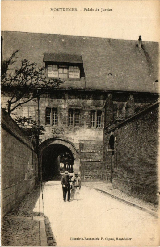 Carte postale ancienne Montdidier - Palais de Justice à Montdidier