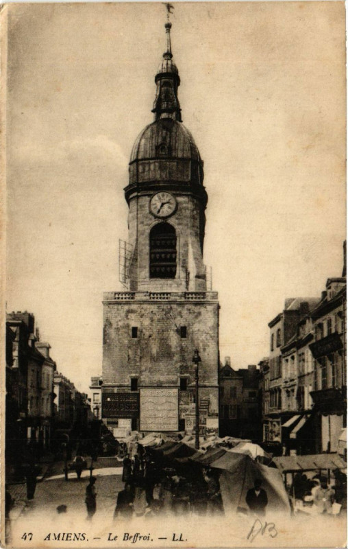 Carte postale ancienne Amiens - La Beffroi à Amiens