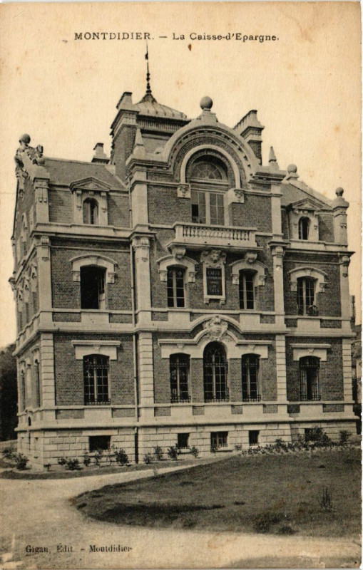 Carte postale ancienne Montdidier - La Caisse - d'Epargne à Montdidier