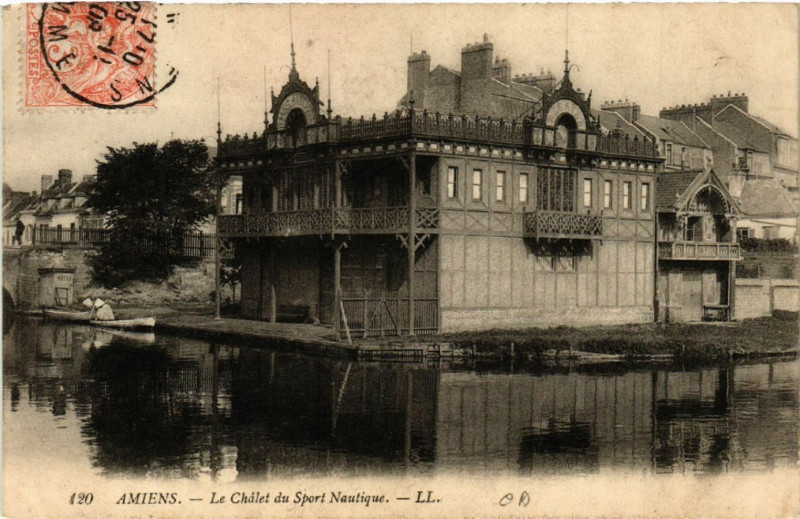 Carte postale ancienne Amiens - Le Chalet du Sport Nautique à Amiens