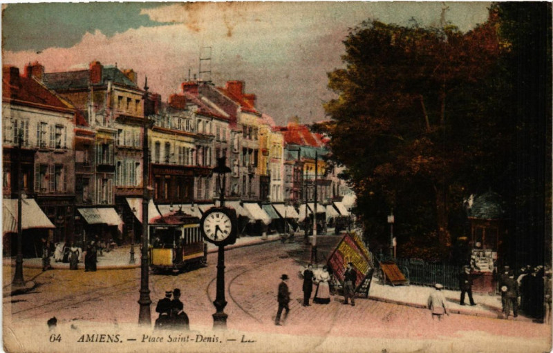 Carte postale ancienne Amiens - Place Saint-Denis à Amiens