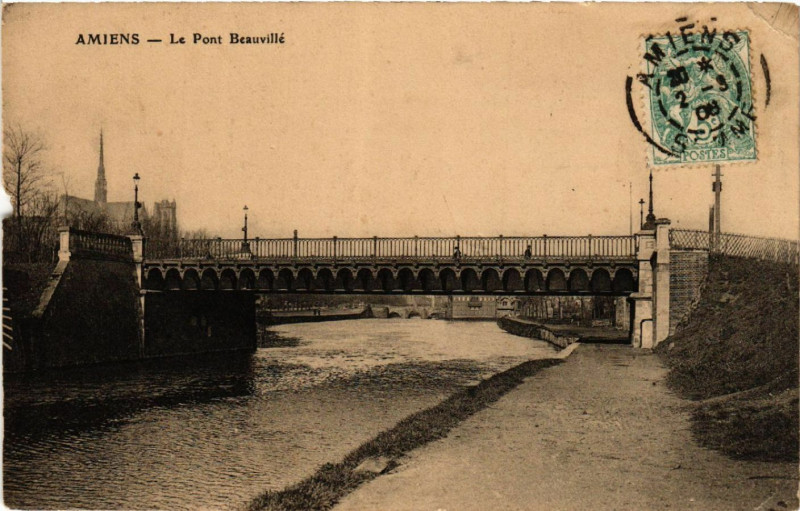 Carte postale ancienne Amiens - Le Pont Beauville à Amiens