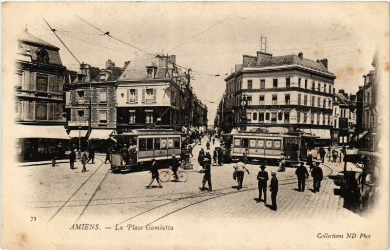 Carte postale ancienne Amiens - La Place Gambetta à Amiens