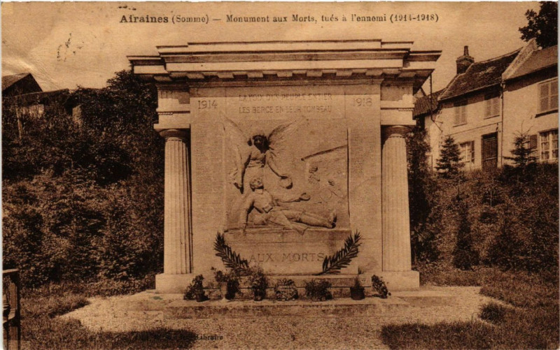Carte postale ancienne Monument aux Morts tués à l'ennemi (1914-1918) à Airaines