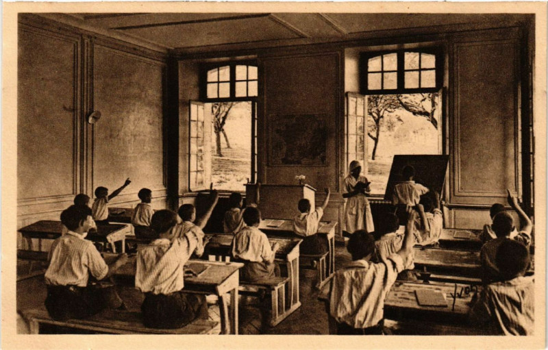 Carte postale ancienne Preventoriu de Valloires - Classe de Filles