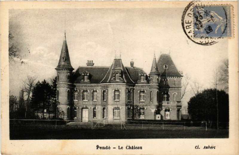 Carte postale ancienne Pende - Le Chateau à Pendé