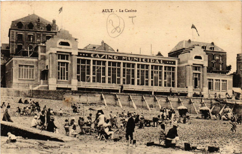 Carte postale ancienne Ault - Le Casino à Ault