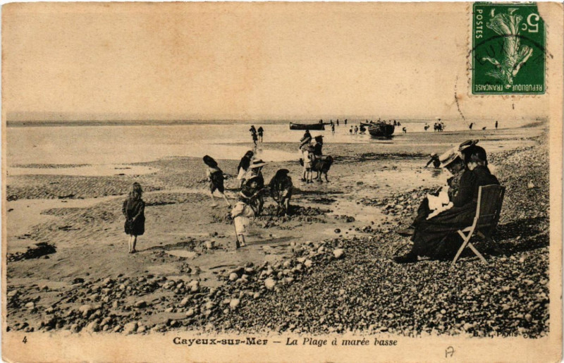 Carte postale ancienne Cayeux-sur-Mer - La Plage a marée basse à Cayeux-sur-Mer