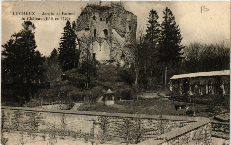 Carte postale ancienne Lucheux - Jardin et Ruines du Chateau (bati en 1120) à Lucheux