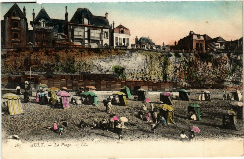 Carte postale ancienne Ault - La Plage à Ault