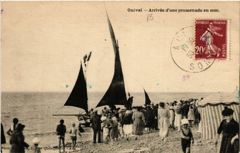Carte postale ancienne Onival - Arrivée d'une promenade en mer