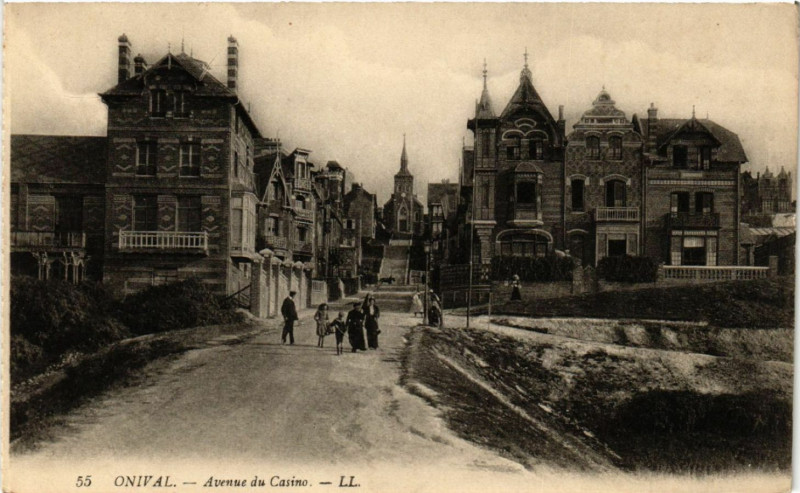 Carte postale ancienne Onival - Avenue du Casino