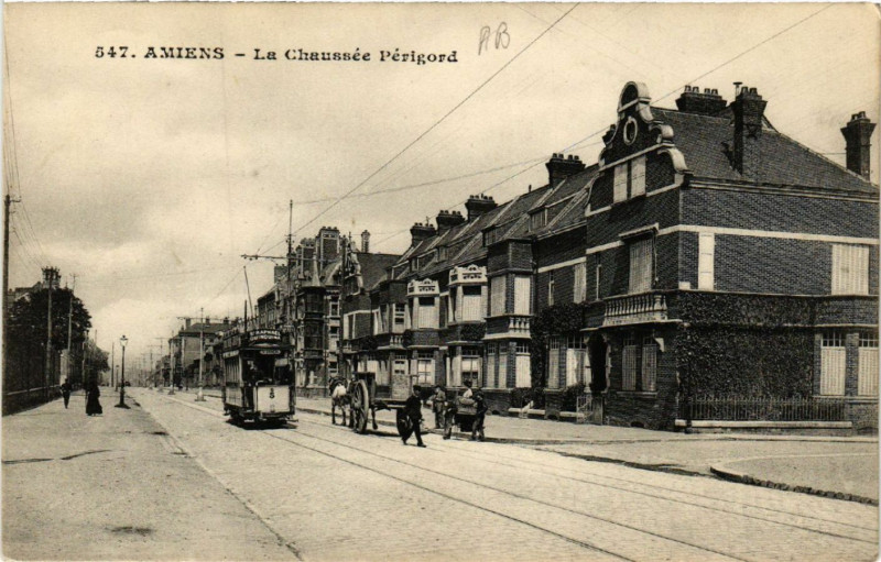 Carte postale ancienne Amiens - La Chaussée Perigord à Amiens
