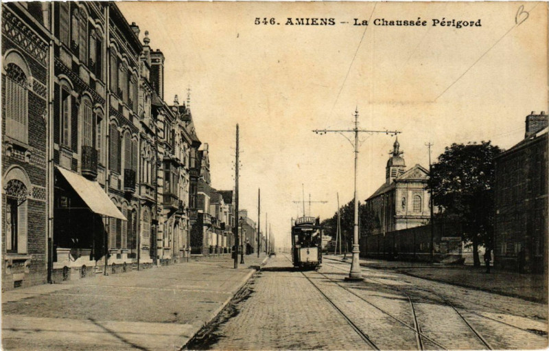Carte postale ancienne Amiens - La Chaussée Perigord à Amiens