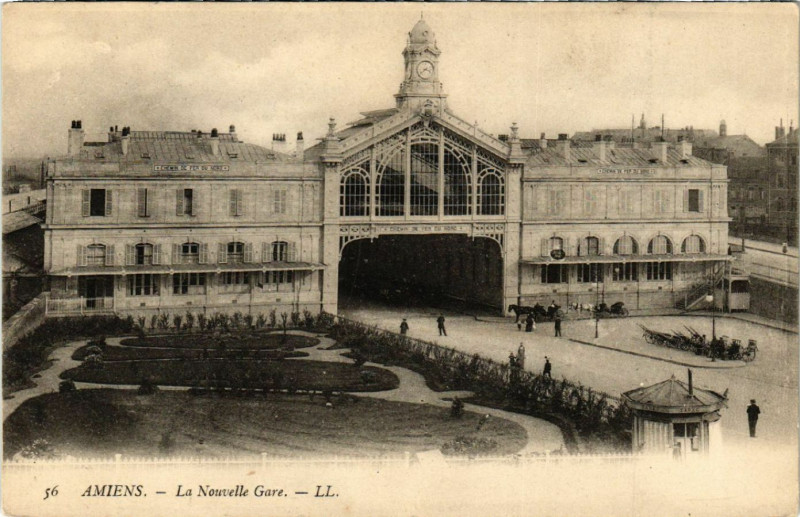 Carte postale ancienne Amiens - La Nouvelle Gare à Amiens