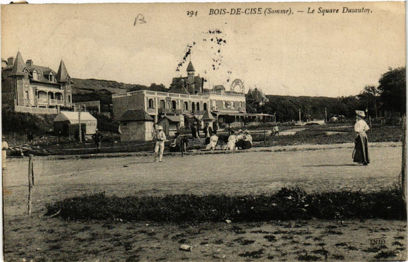 Carte postale ancienne Bois-de-Cise - Le Square Dusautoy à Y