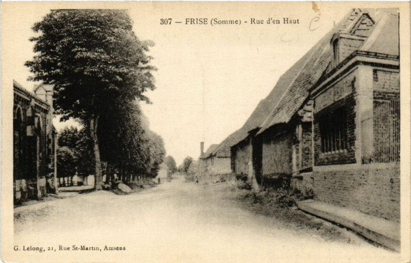 Carte postale ancienne Frise - Rue d'en Haut à Frise