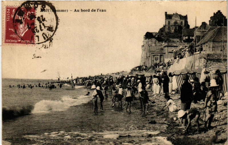 Carte postale ancienne Ault - Au bord de l'eau à Ault