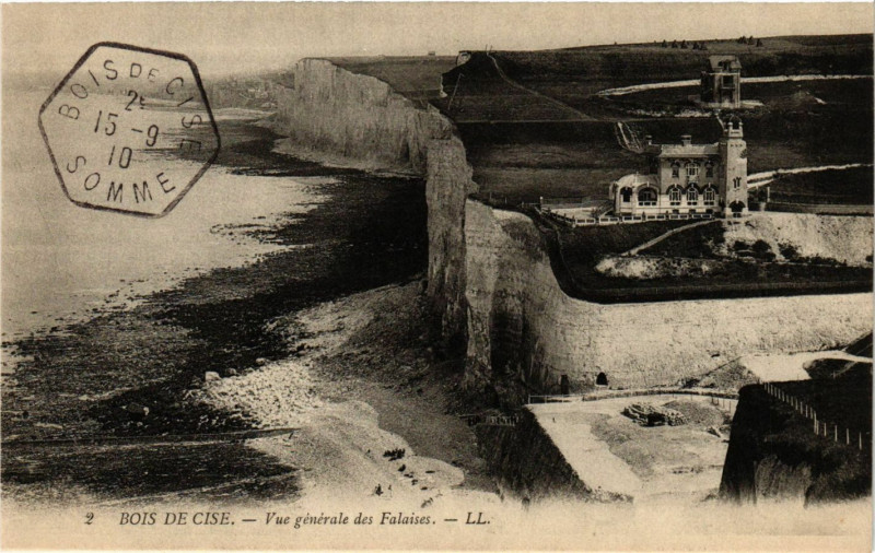Carte postale ancienne Bois-de-Cise - Vue générale des Falaises