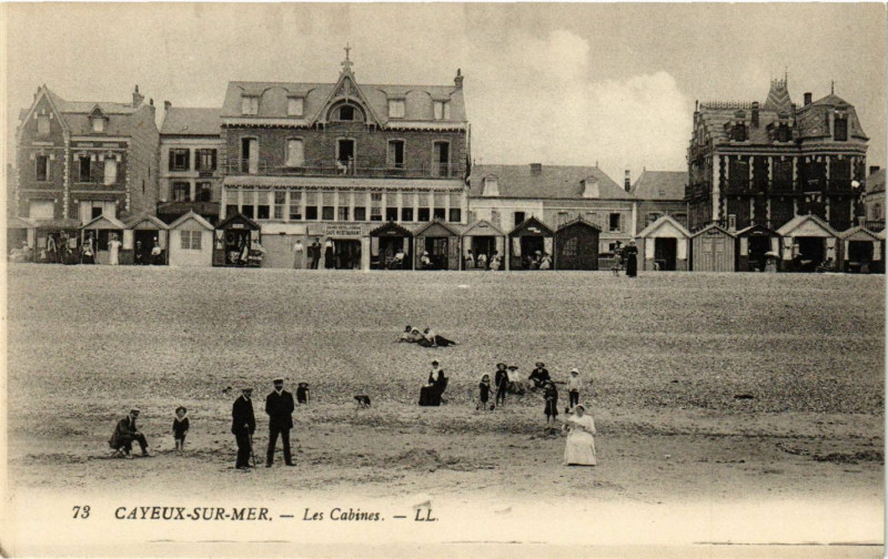 Carte postale ancienne Cayeux-sur-Mer - Les Cabines à Cayeux-sur-Mer