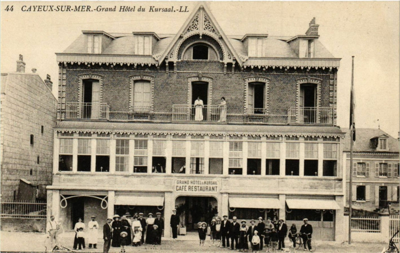 Carte postale ancienne Cayeux-sur-Mer-Grand Hotel du Kursaal à Cayeux-sur-Mer