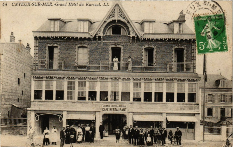 Carte postale ancienne Cayeux-sur-Mer - Grand Hotel du Kursaal à Cayeux-sur-Mer